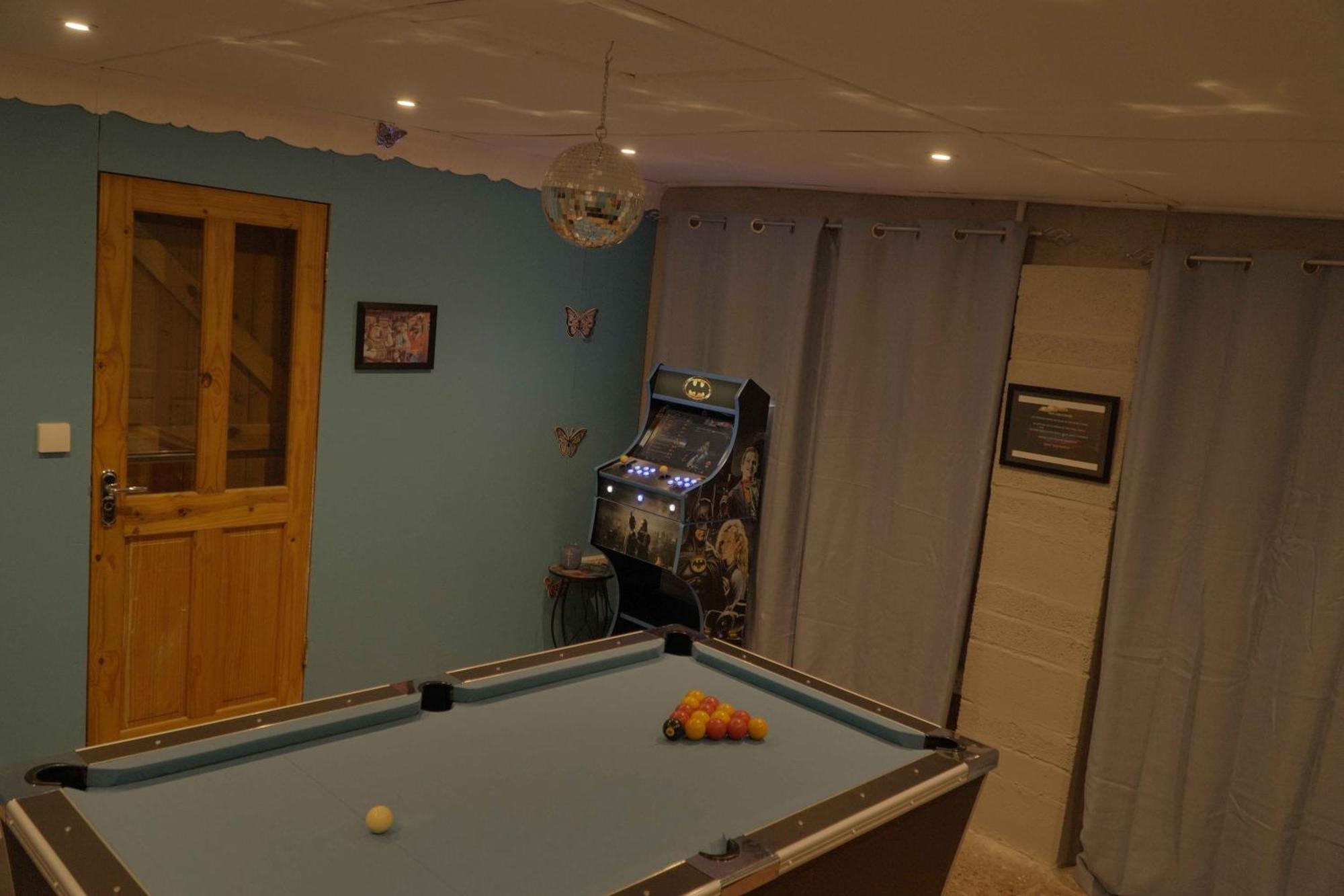 Отель Hot Tub Hideaway Hemyock Экстерьер фото